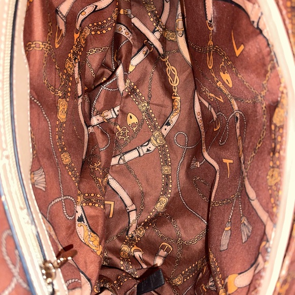 Never used tote bag purse - Picture 5 of 6